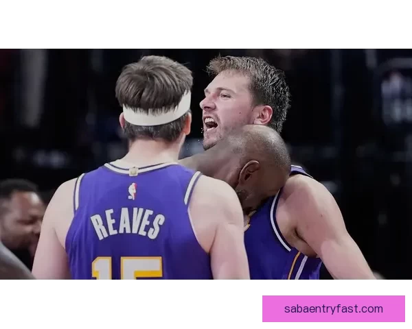 东契奇40分准三双创纪录力压詹姆斯全场最佳无詹姆斯难以取胜