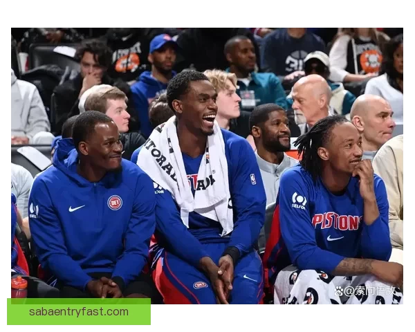 活塞时隔19年再夺东部第一 杜伦贡献16分7篮板乔治砍下20分